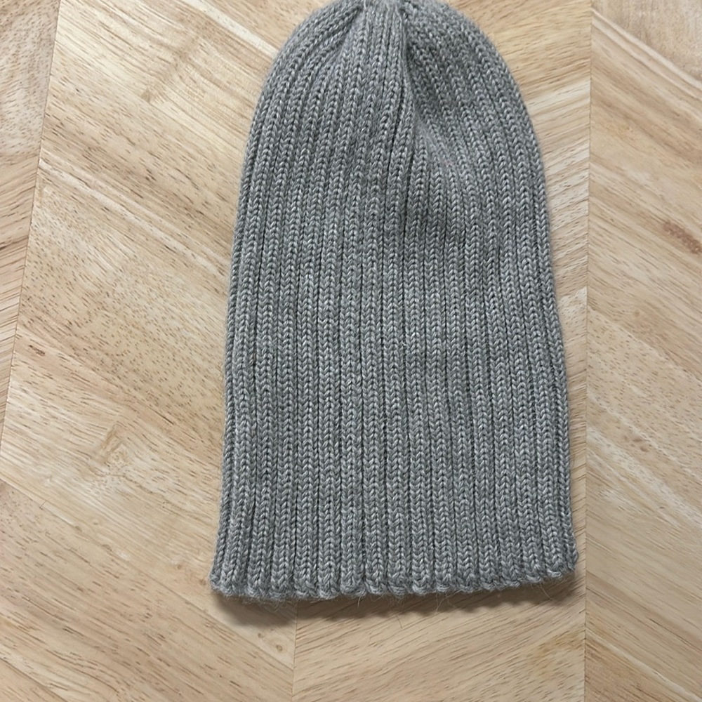 Andes gifts grey beanie